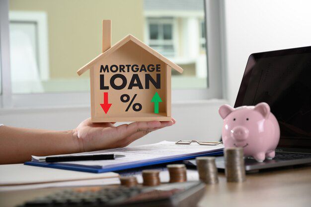 Fixed or Floating Home Loan Interest Rate: Which is Better?