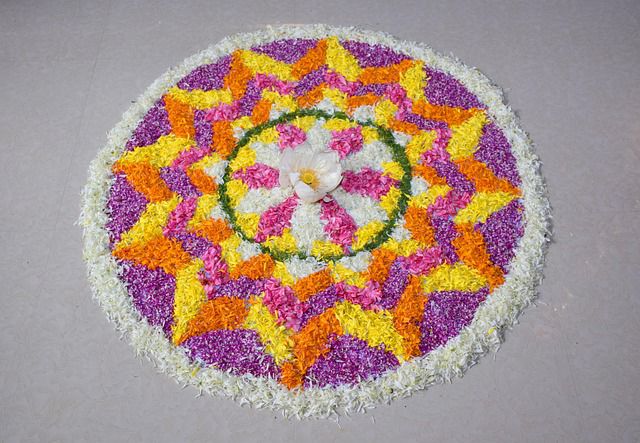 10 Classy and Simple Onam Pookalam Designs for Home